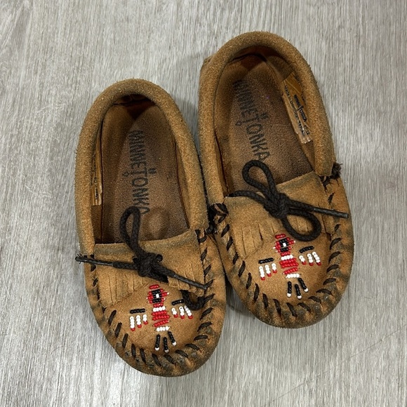 Minnetonka beaded leather mocassins - Picture 9 of 11